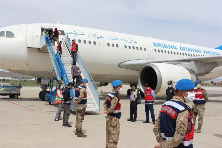 Düzensiz Göçmenlerin Havayolu: Ariana Afghan Airlines