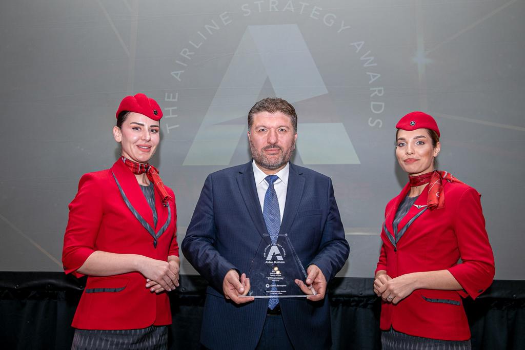 Türk Hava Yolları Genel Müdürü Bilal Ekşi “Üst Düzey Liderlik” ödülü aldı