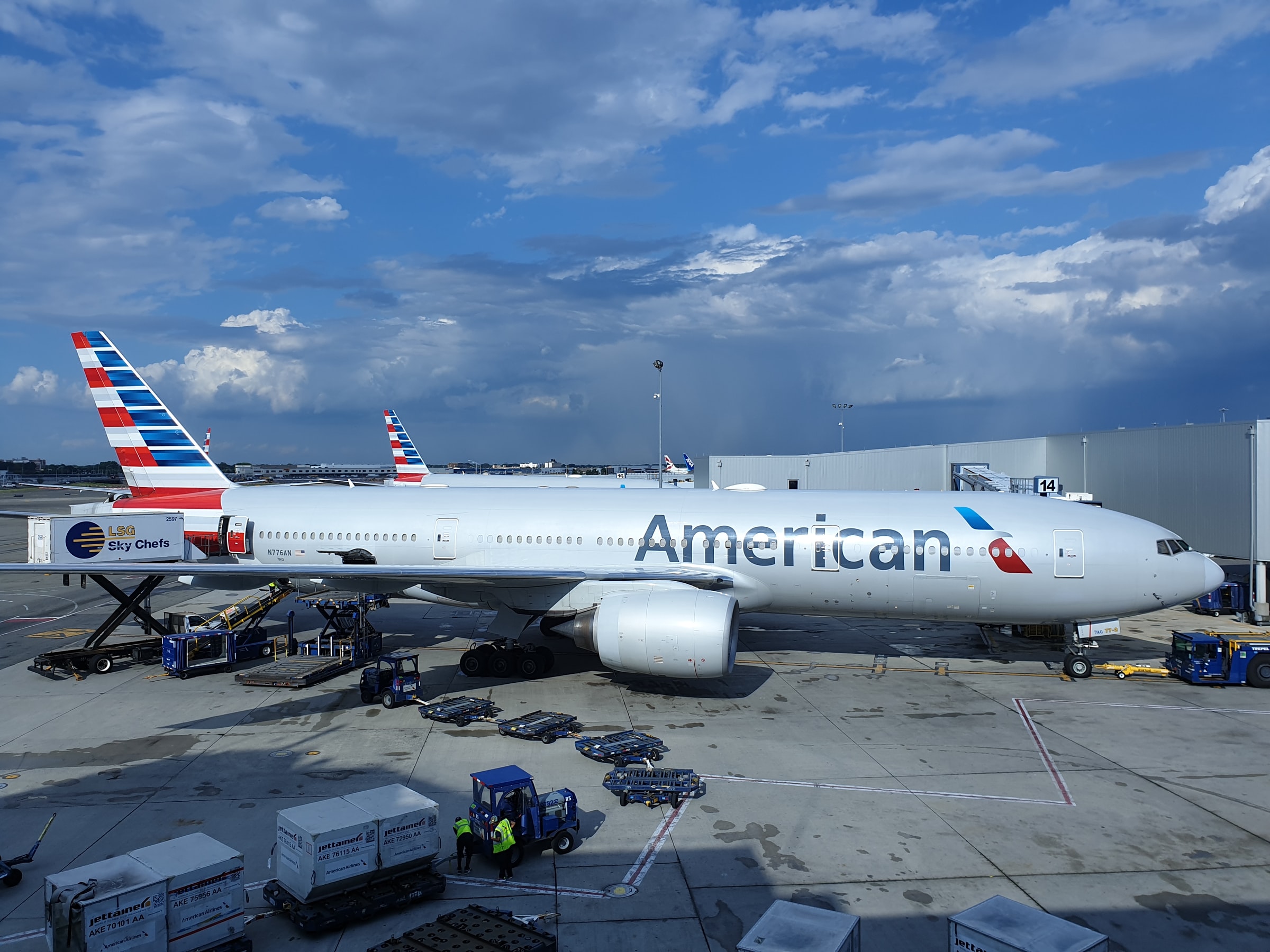 Al Blackman, American Airlines ile 80 yılını kutluyor