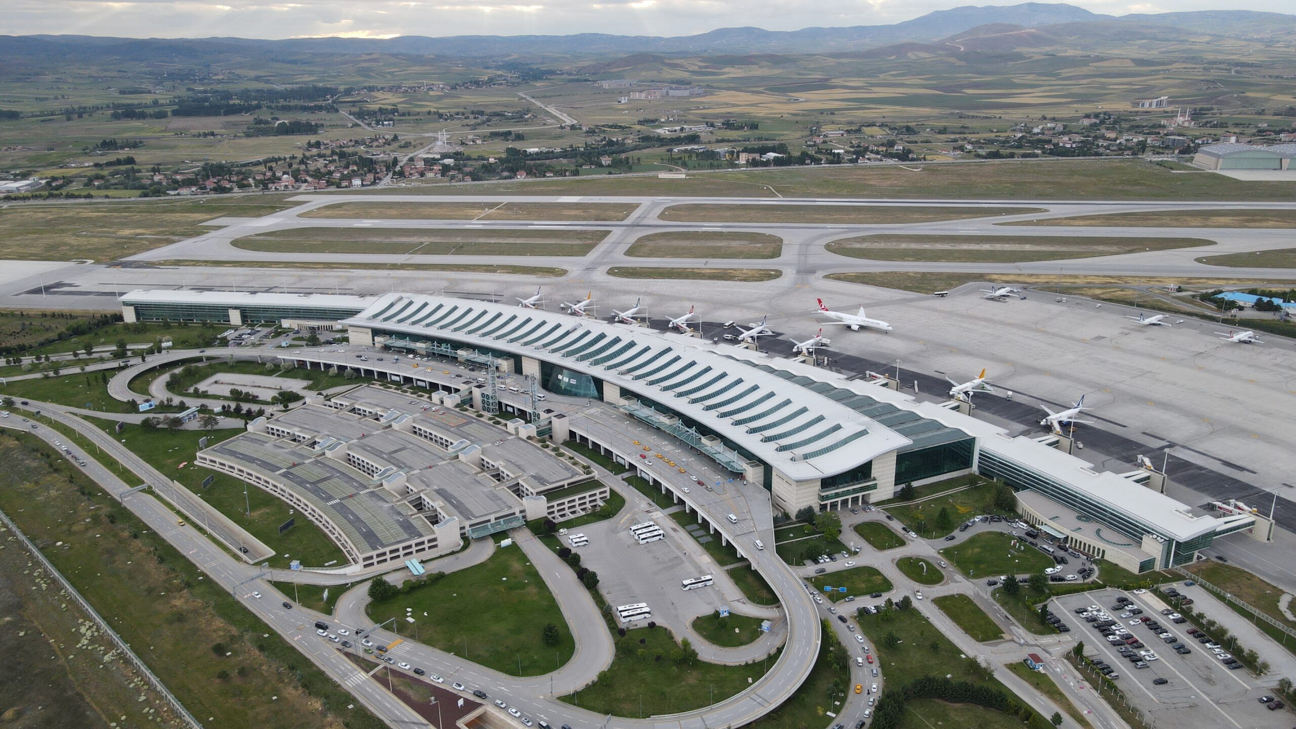 Ankara Esenboğa Havalimanı’nı 2050 Yılına Kadar TAV İşletecek