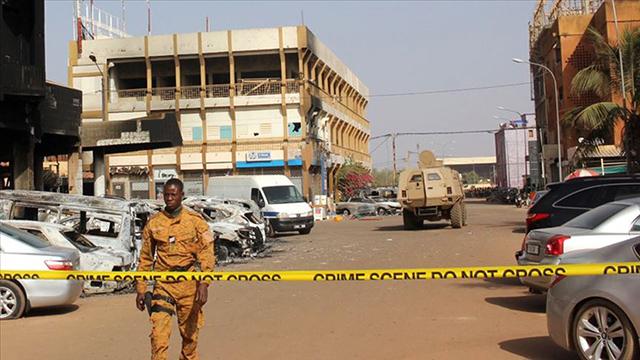 Burkina Faso’da havalimanı inşaatında bina çökmesi sonucu 7 kişi öldü