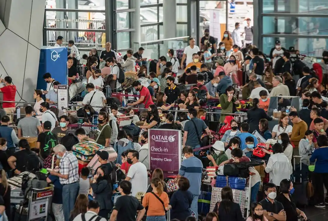 Filipin havalimanlarındaki elektrik kesintisi seyahatleri aksattı