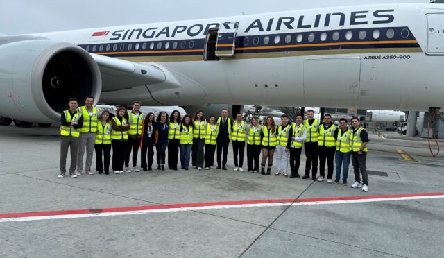 Singapore Airlines Kapsamlı Bi̇r Havacılık Deneyi̇mi̇ İçi̇n Öğrenci̇lerle Buluştu