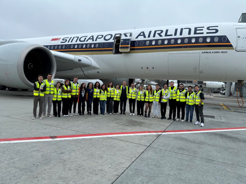Singapore Airlines Kapsamlı Bi̇r Havacılık Deneyi̇mi̇ İçi̇n Öğrenci̇lerle Buluştu