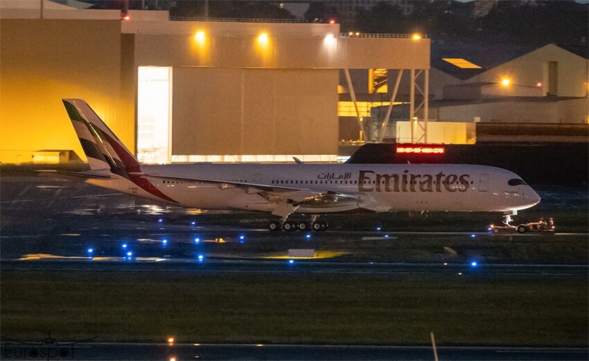 Emirates’in ilk Airbus A350-900 uçağı