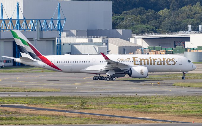 Emirates’in İlk Airbus 350 tipi Uçağı, İlk Test Uçuşunu Yaptı