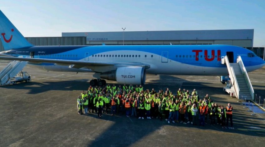 TUI’nin Son B767’si, Amsterdam Schiphol’den Törenle Havalandı